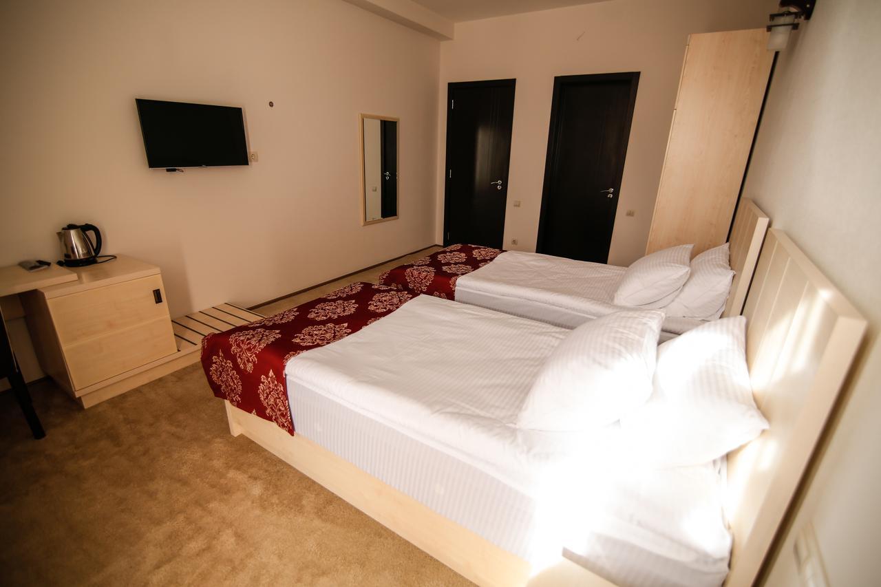 Hills Hotel ティビリシ エクステリア 写真