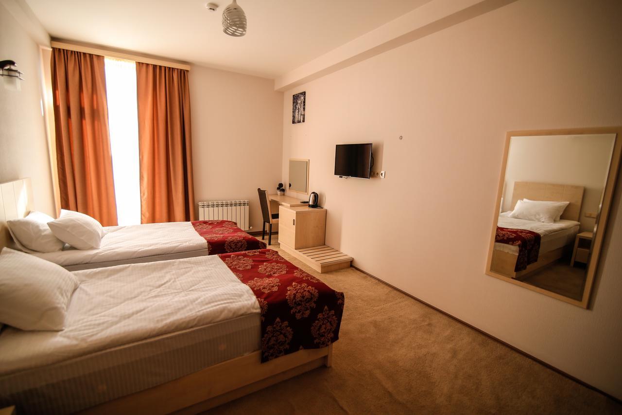 Hills Hotel ティビリシ エクステリア 写真
