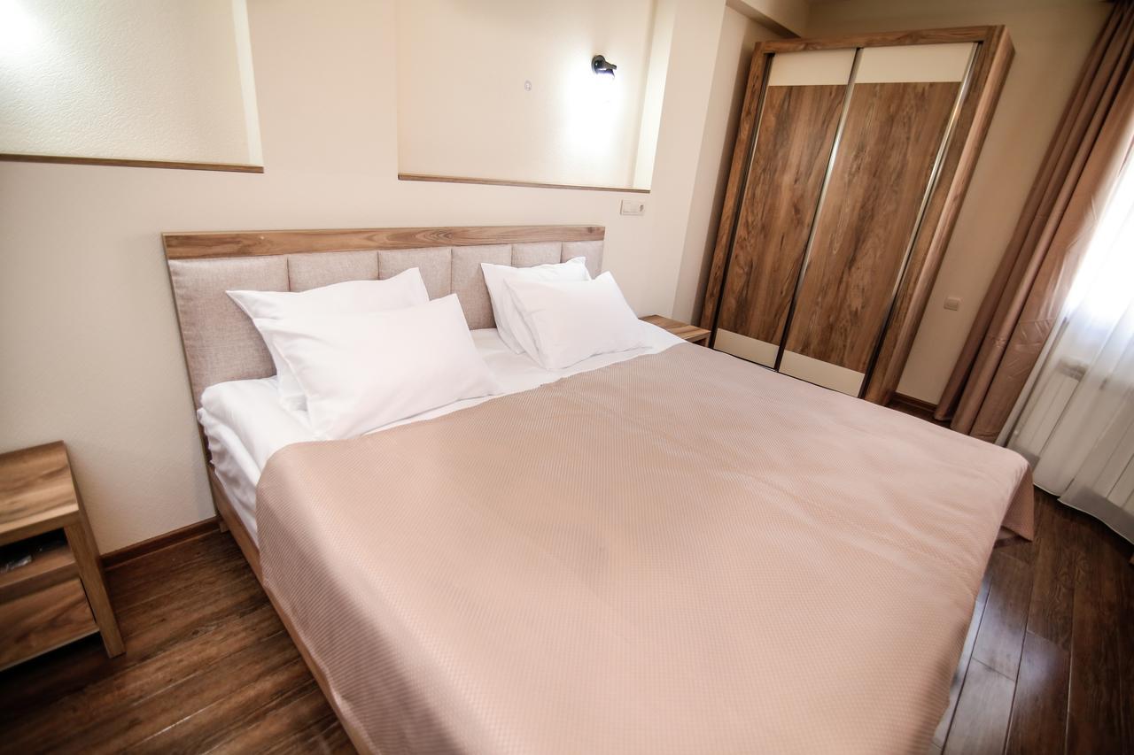 Hills Hotel ティビリシ エクステリア 写真