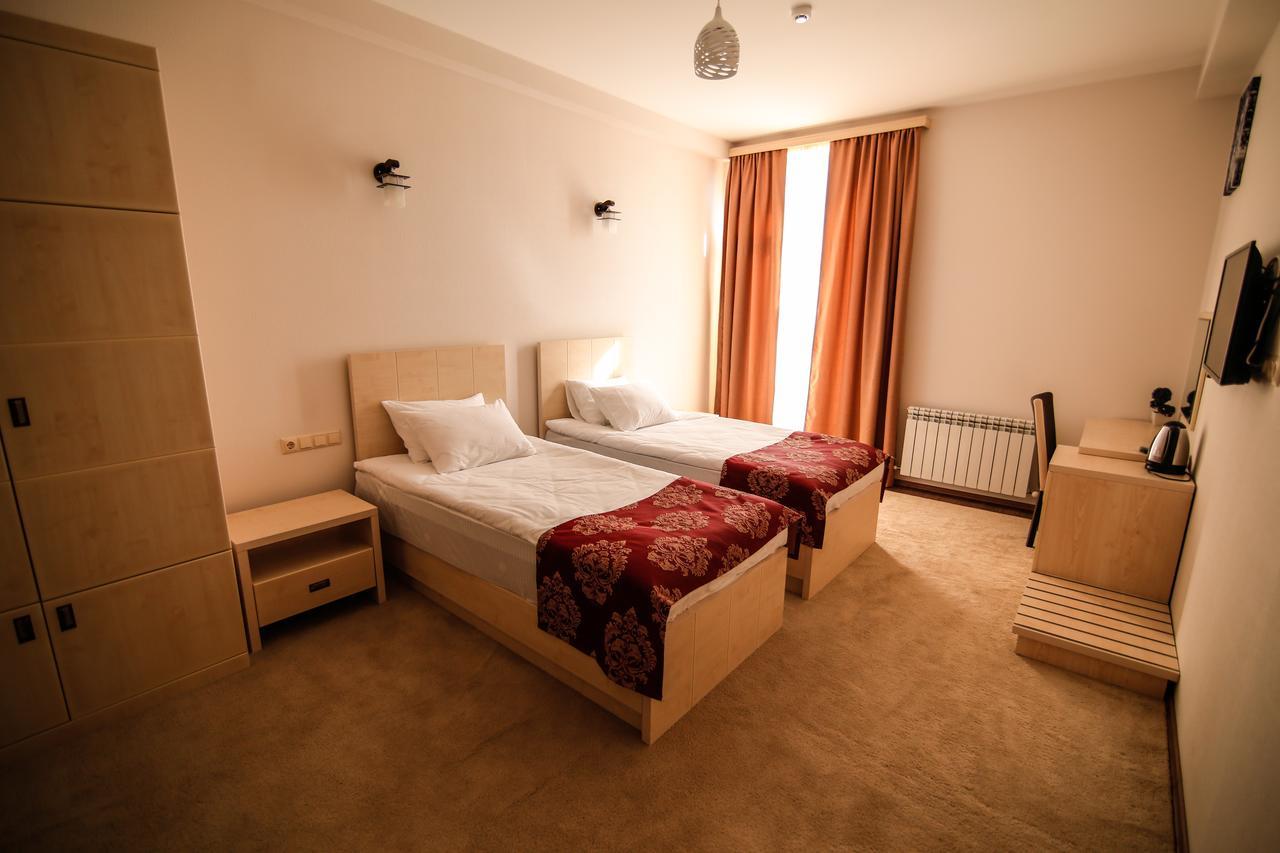Hills Hotel ティビリシ エクステリア 写真